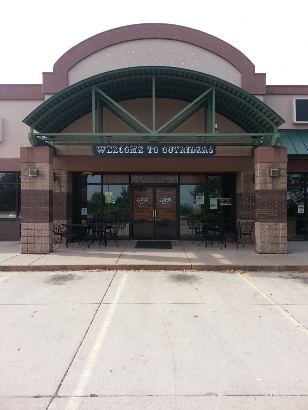 Outriders Bar & Grill | restaurant | 5750 W 10th St, Greeley, CO 80634, USA | 9703565285 OR +1 970-356-5285