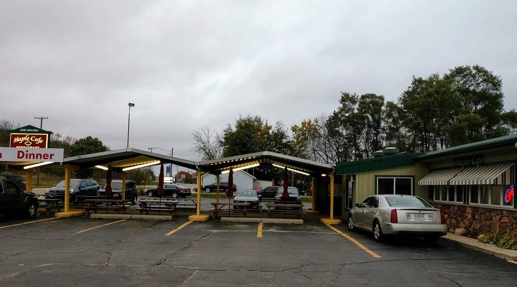 Maple Cafe | restaurant | 68867 M-62, Edwardsburg, MI 49112, USA | 2696633291 OR +1 269-663-3291