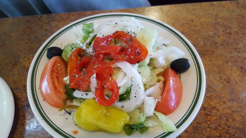 Riccardis Restaurant | meal takeaway | 38 Sconticut Neck Rd, Fairhaven, MA 02719, USA | 5089964100 OR +1 508-996-4100