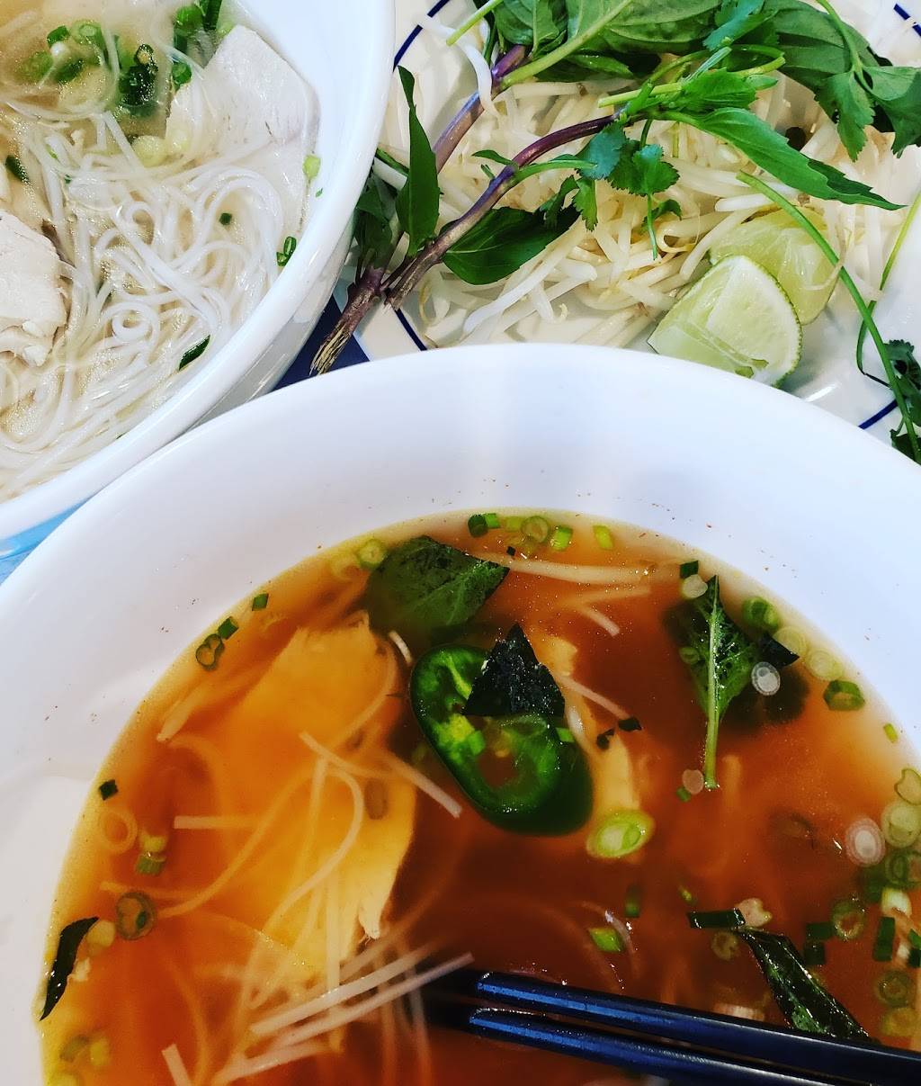 Basil Authentic Vietnamese Cuisine | restaurant | 909 SE Everett Mall Way, Everett, WA 98208, USA | 4253748082 OR +1 425-374-8082