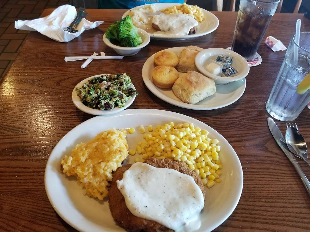 Cracker Barrel Old Country Store | restaurant | 4260 Boatways Rd, Fort Myers, FL 33905, USA | 2396932244 OR +1 239-693-2244