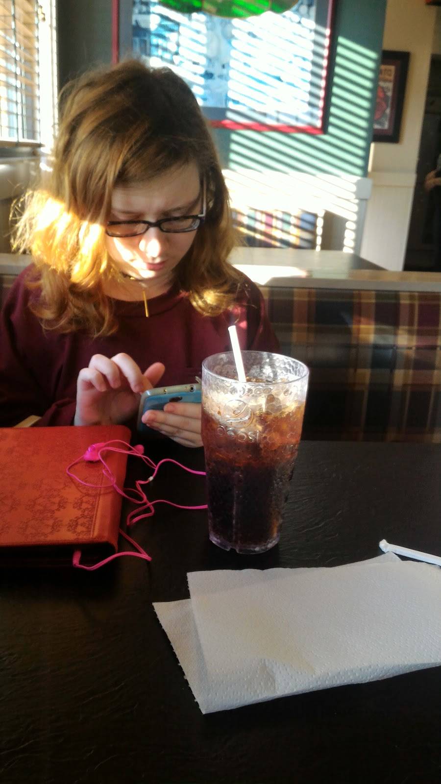 Pizza Hut | meal takeaway | 1606 W Broadway St, Princeton, IN 47670, USA | 8123858831 OR +1 812-385-8831