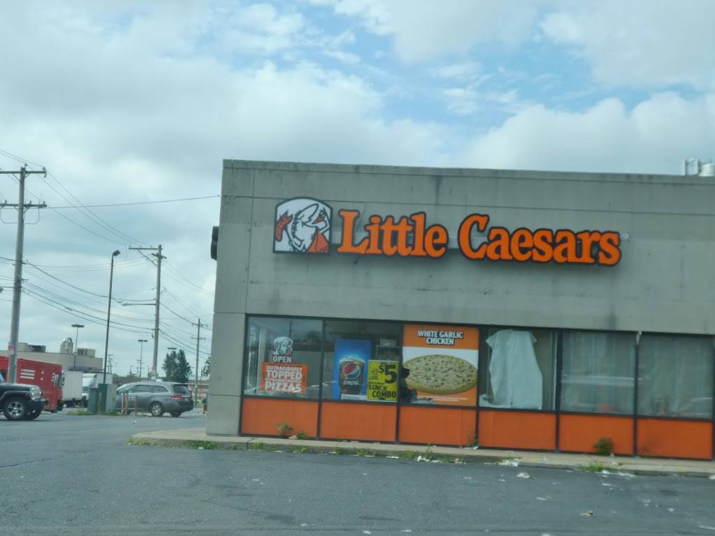 Little Caesars Pizza | meal takeaway | 2400 Passyunk Ave, Philadelphia, PA 19145, USA | 2675354444 OR +1 267-535-4444