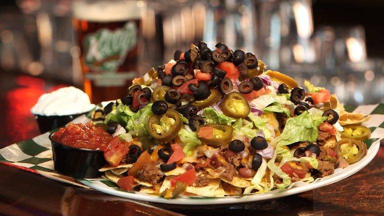 Kellys Tavern - Strawbridge | restaurant | 2131 General Booth Blvd, Virginia Beach, VA 23454, USA | 7574308999 OR +1 757-430-8999