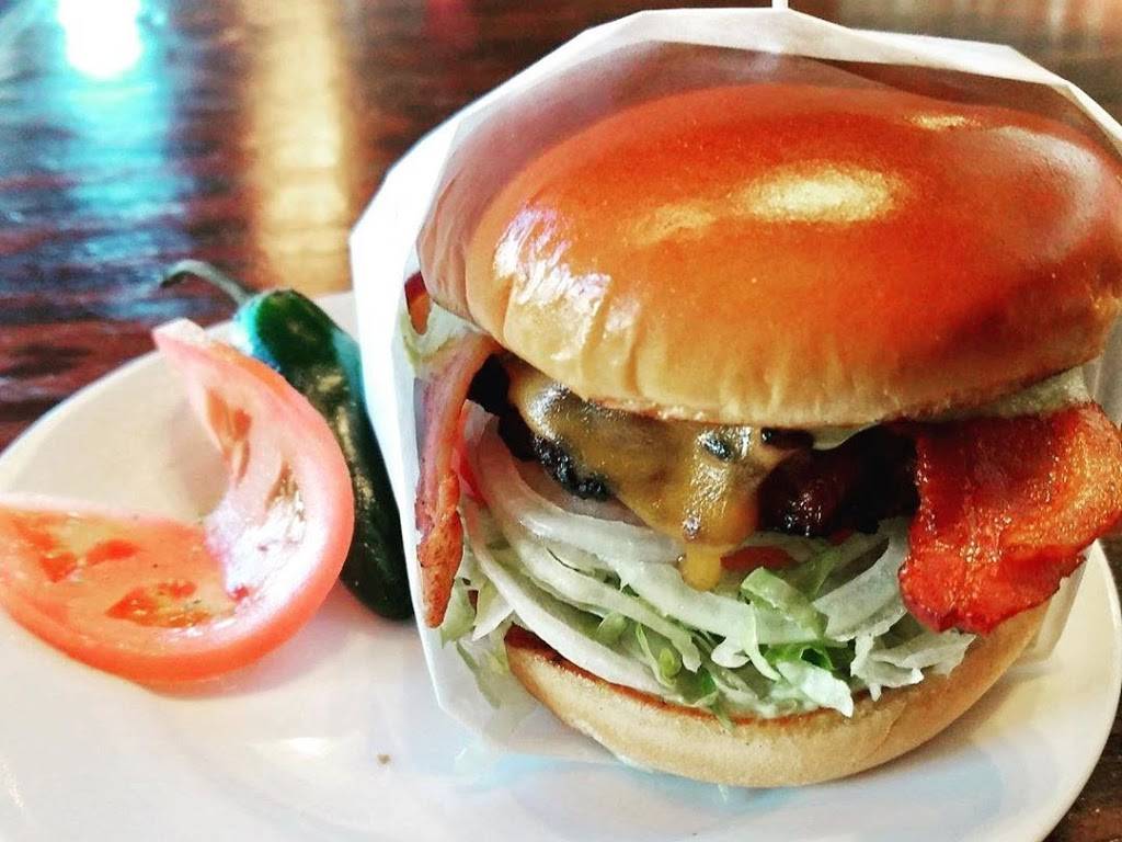 Ernies Burgers | restaurant | 6410 N Durango Dr #110, Las Vegas, NV 89149, USA | 7028404959 OR +1 702-840-4959