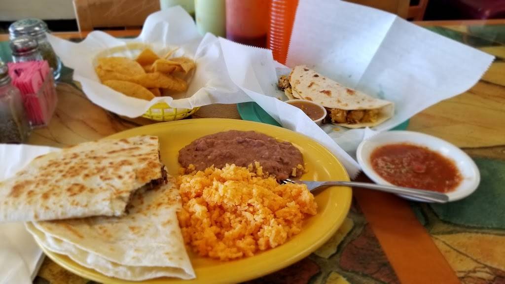 Tres Betos Taqueria | restaurant | 2418 NE 28th St, Fort Worth, TX 76106, USA | 8176241250 OR +1 817-624-1250