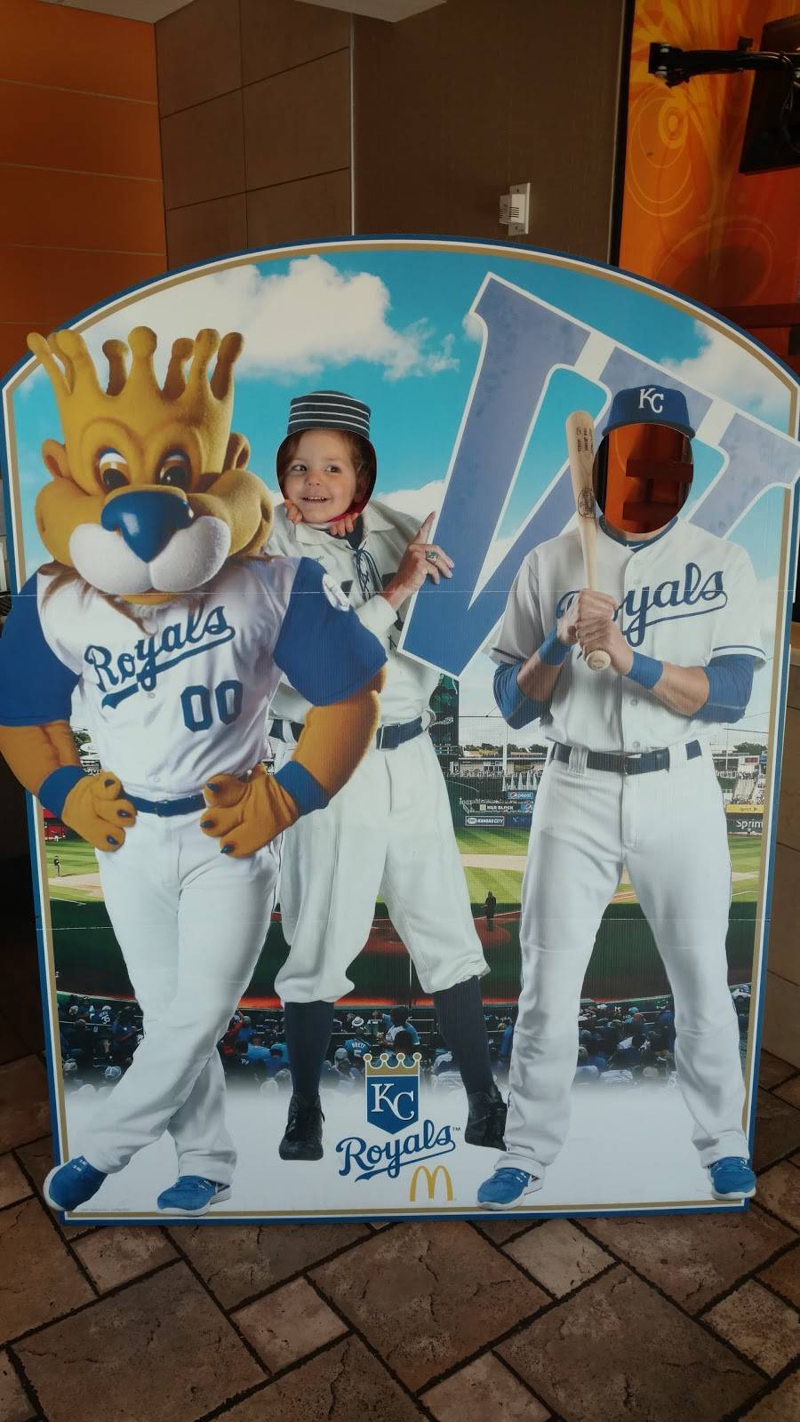 McDonalds | cafe | 1007 Ft Scott St, Butler, MO 64730, USA | 6606793437 OR +1 660-679-3437