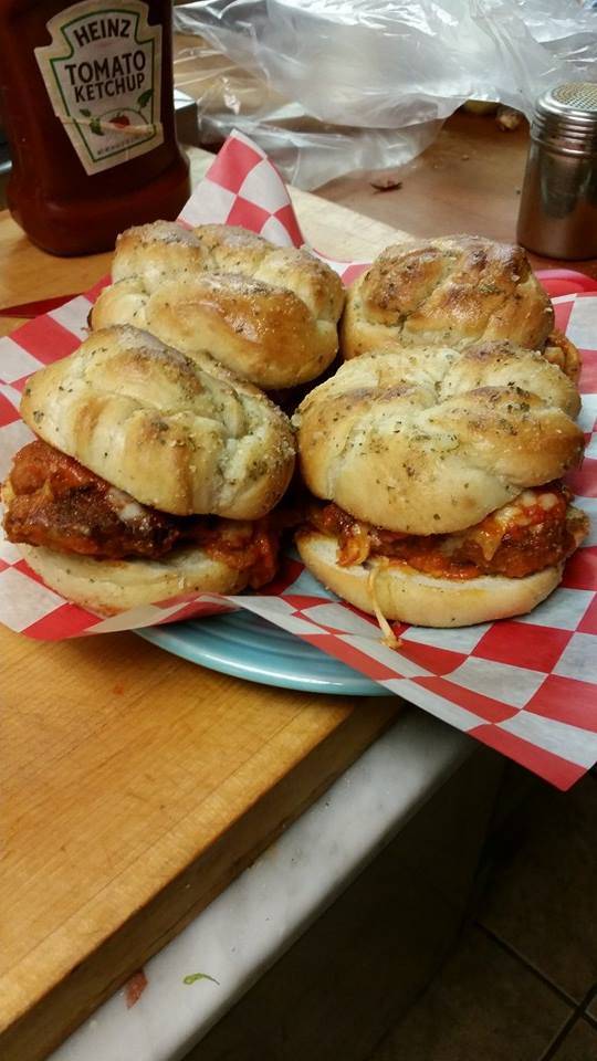 Eat At Eddys | restaurant | 1504 Main St, Belmar, NJ 07719, USA | 8484049468 OR +1 848-404-9468