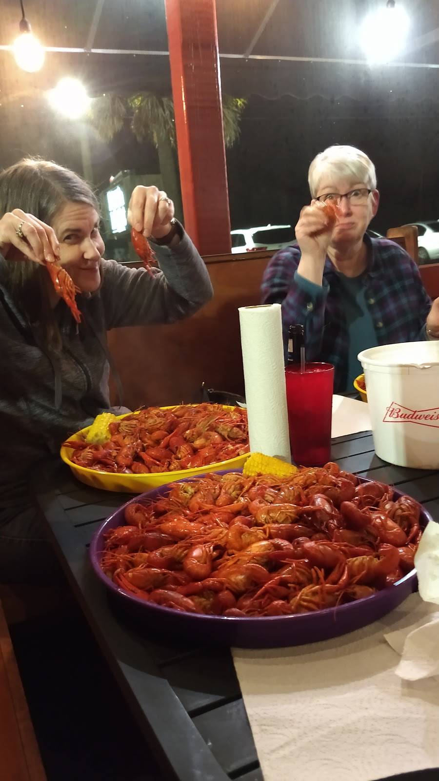 The Porch Light Grill | restaurant | 37306 Perkins Rd, Prairieville, LA 70769, USA | 2257446704 OR +1 225-744-6704