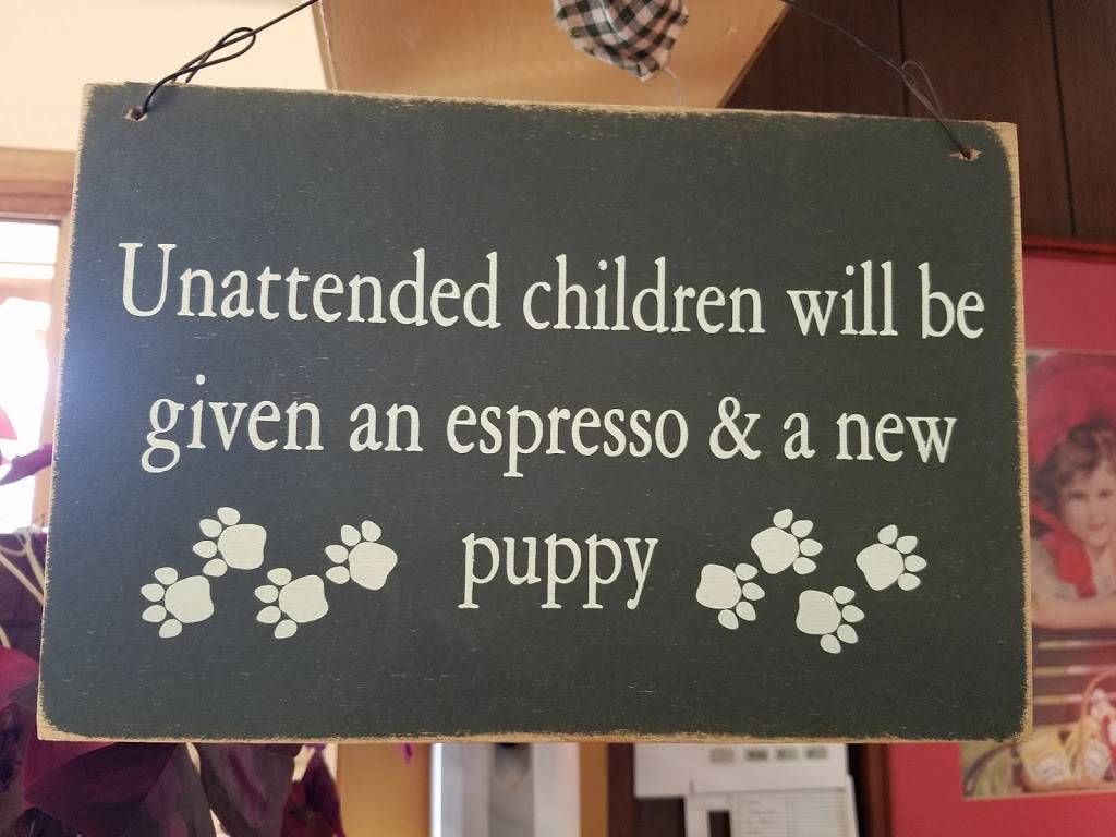 Moms Cafe & Catering | restaurant | 422 Main St, Plattsmouth, NE 68048, USA | 4022963000 OR +1 402-296-3000