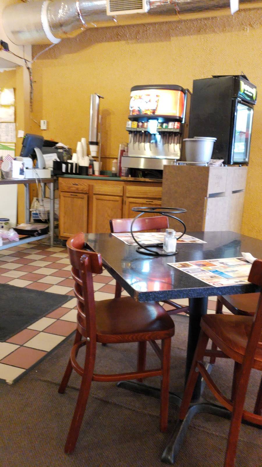 Riedys Tavern | restaurant | 219 S Cochran Ave, Charlotte, MI 48813, USA | 5175437777 OR +1 517-543-7777