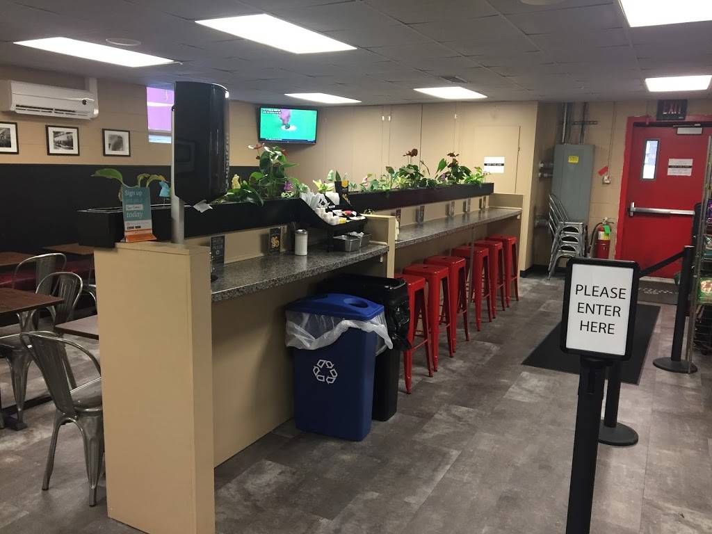 Three30Three Eatery | restaurant | Bldg. 333 JBMDL Lakehurst, Lakehurst, NJ 08733, USA | 7323231447 OR +1 732-323-1447