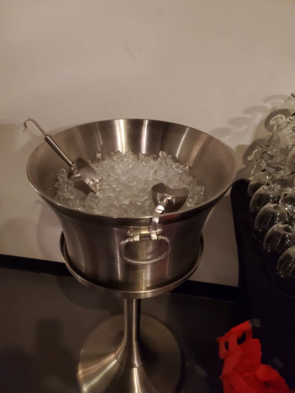 Justshon’s Catering & Restaurant | restaurant | 8649 Augusta Rd Suite A&B, Pelzer, SC 29669, USA | 8643548883 OR +1 864-354-8883