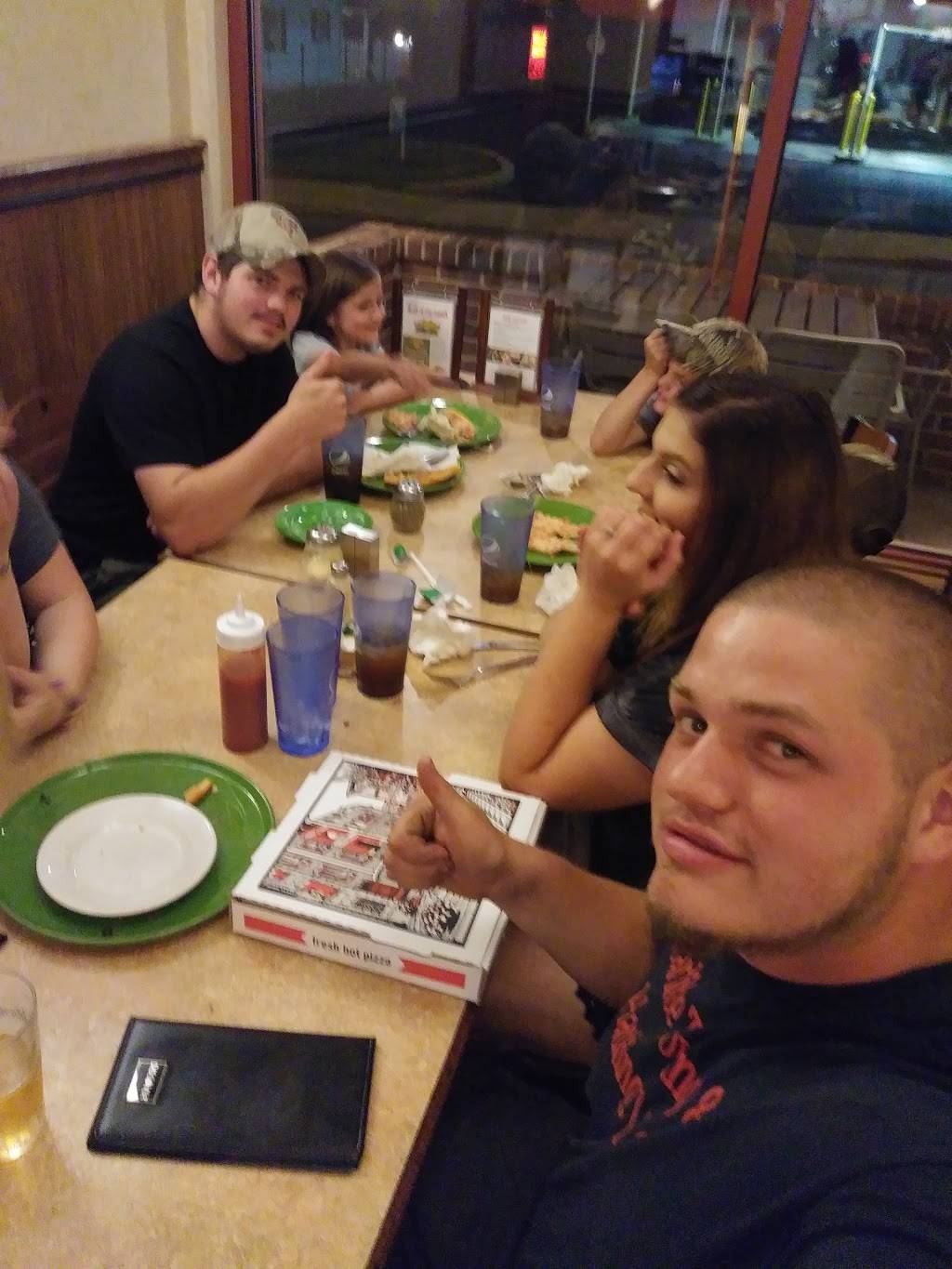 Sams New York Style Pizza & Italian Restaurant | restaurant | 2 E State St, Quarryville, PA 17566, USA | 7177863737 OR +1 717-786-3737