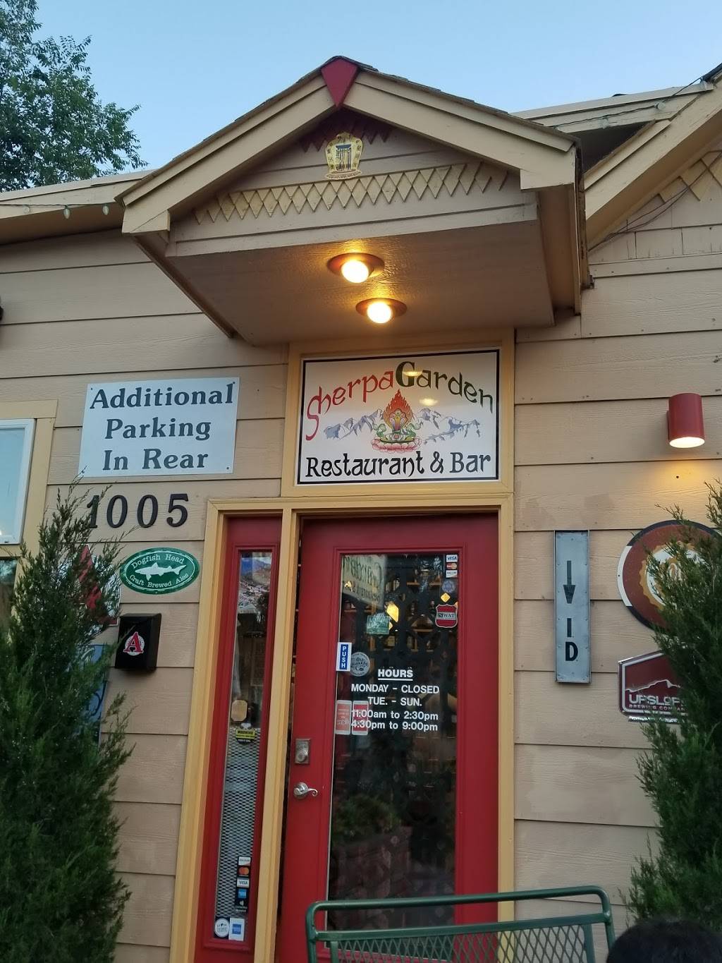 Sherpa Garden Restaurant & Bar | restaurant | 1005 W Colorado Ave, Colorado Springs, CO 80904, USA | 7198965577 OR +1 719-896-5577