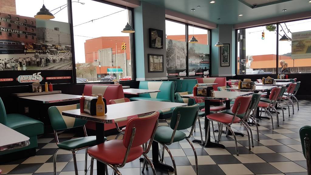 Hwy 55 Burgers Shakes & Fries | restaurant | 801 3rd Ave, Huntington, WV 25701, USA | 6813786145 OR +1 681-378-6145