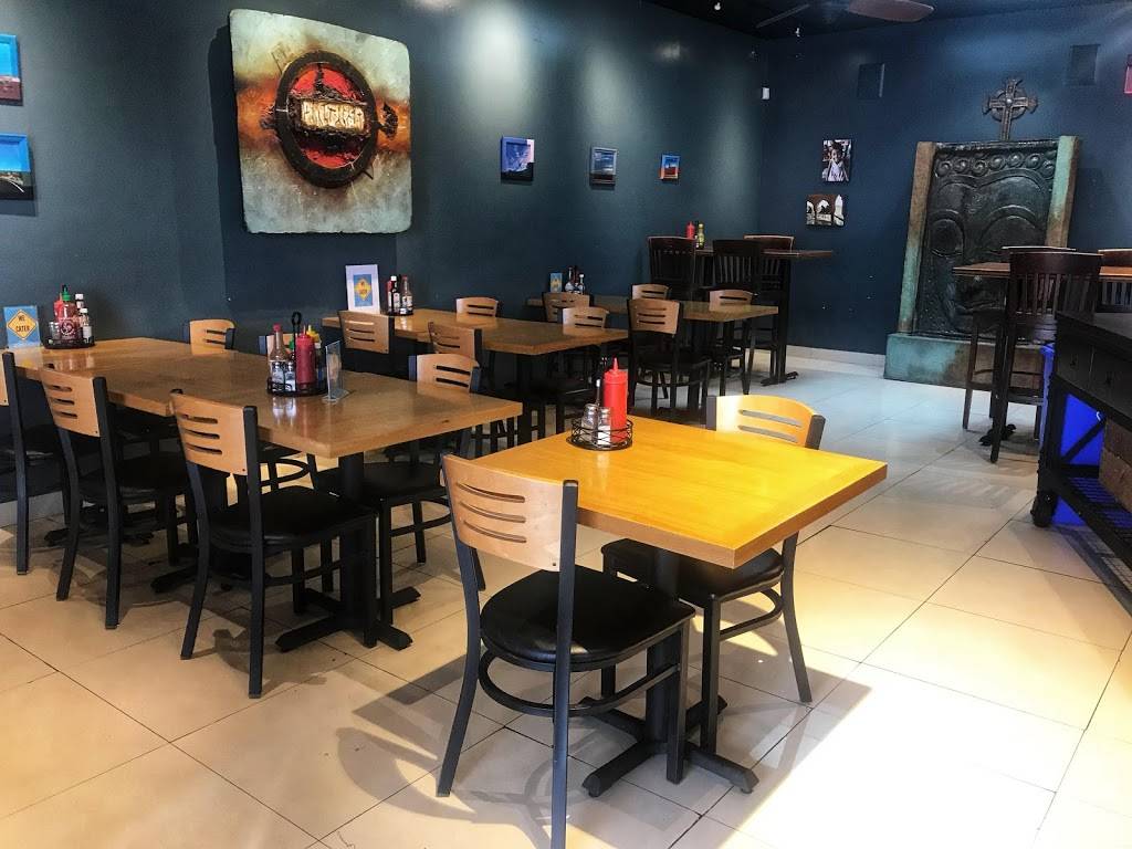 Traveler Café | restaurant | 1070 E Front St, Ventura, CA 93001, USA | 8056678229 OR +1 805-667-8229