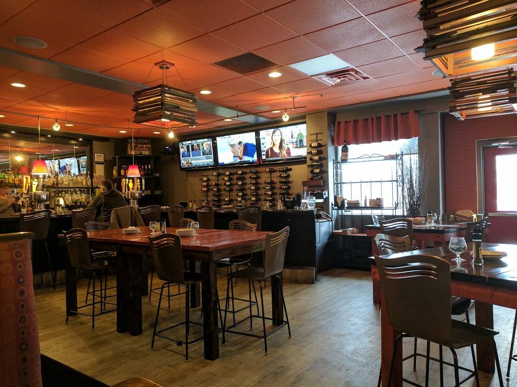 Handsome Henrys | restaurant | 3065 Henry St, Muskegon, MI 49441, USA | 2317478583 OR +1 231-747-8583