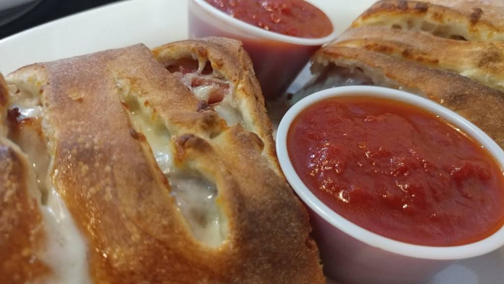 Nonnis Pizza & Italian Eatery | restaurant | 365 Lowes Dr, Danville, VA 24540, USA | 4347913757 OR +1 434-791-3757