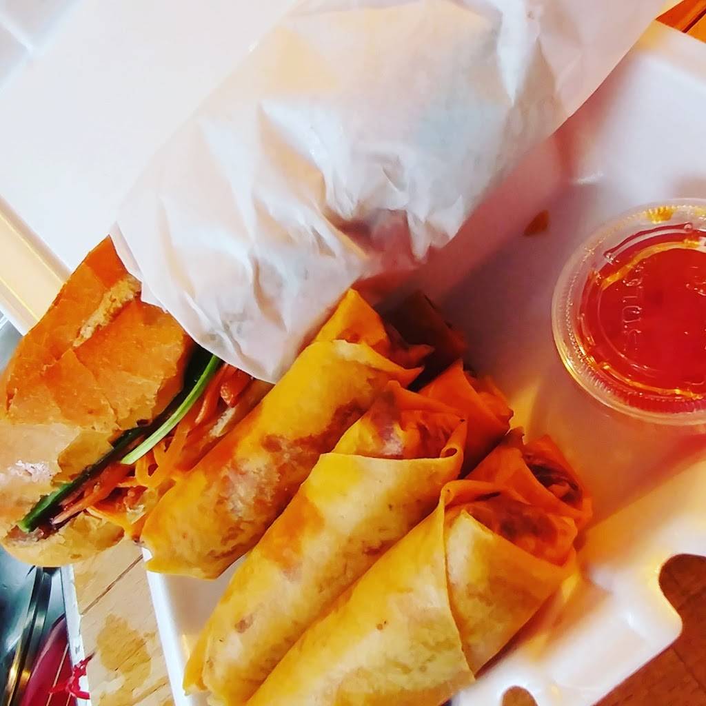 Cafe & pho Hoang | restaurant | 1140 Elizabeth Ave, Lancaster, PA 17601, USA | 7172995020 OR +1 717-299-5020