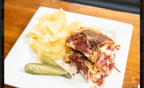 Cresson Inn | restaurant | 114 Gay St, Philadelphia, PA 19127, USA | 2154873644 OR +1 215-487-3644