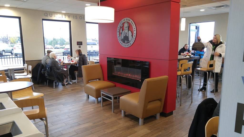 Wendys | restaurant | 424 S Schmale Rd, Carol Stream, IL 60188, USA | 6306684790 OR +1 630-668-4790