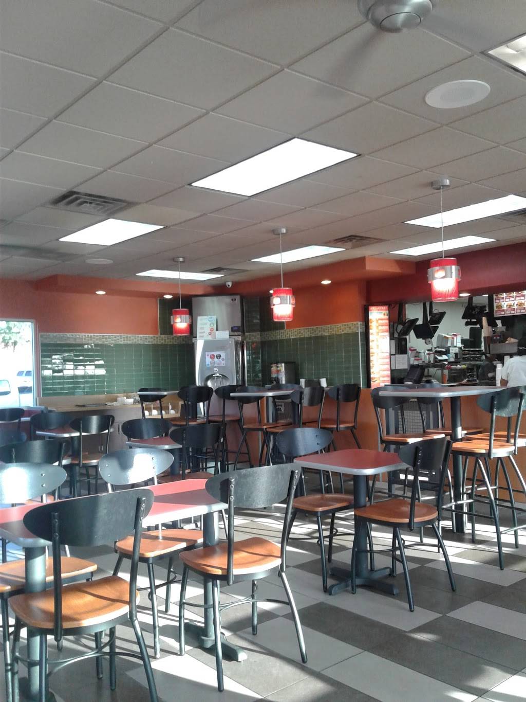 Jack in the Box | restaurant | 6010 W Davis St, Dallas, TX 75211, USA | 2143394834 OR +1 214-339-4834