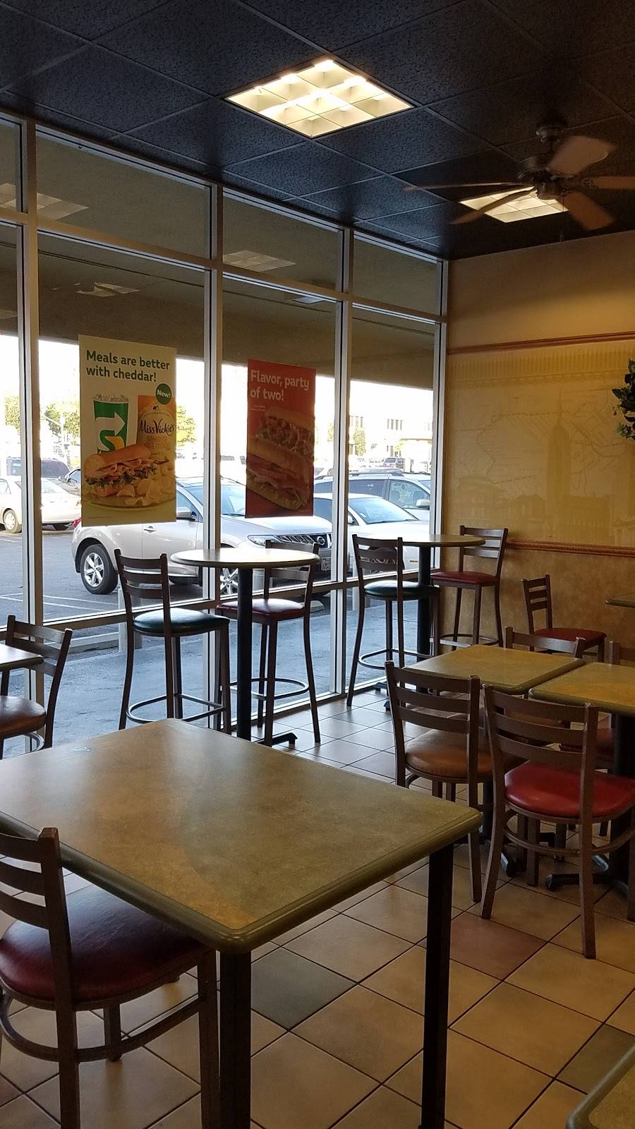 Subway Restaurants | restaurant | 1136 E Broadway, Glendale, CA 91205, USA | 8185462685 OR +1 818-546-2685