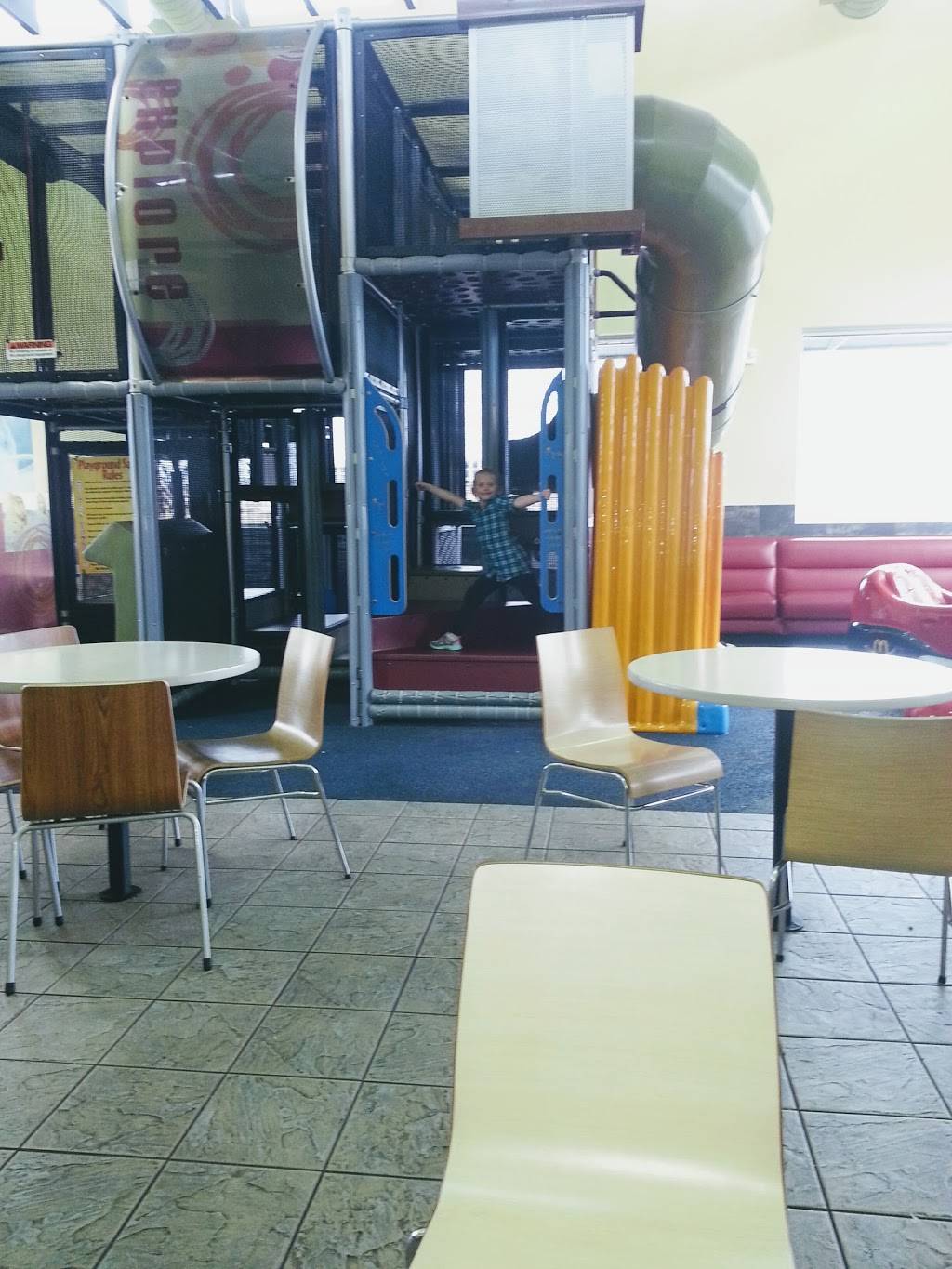 McDonalds | cafe | 3250 Heritage Trace Pkwy, Fort Worth, TX 76248, USA | 8177503250 OR +1 817-750-3250