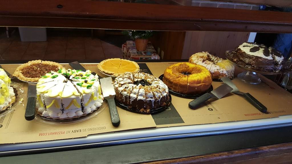 Pizza Hut | restaurant | 625 Ohio Ave S, Live Oak, FL 32060, USA | 3863641123 OR +1 386-364-1123