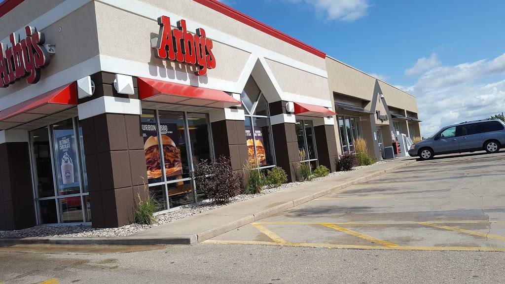 Arbys | restaurant | N4543 WI-22, Shawano, WI 54166, USA | 7155268072 OR +1 715-526-8072