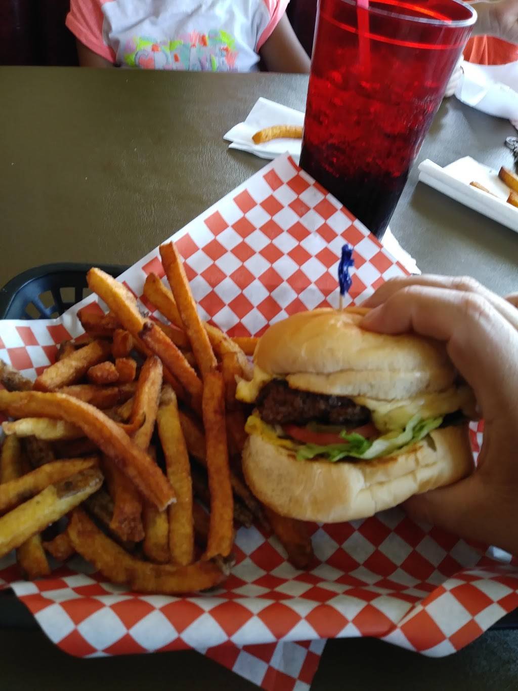 Burger Style Cafe | restaurant | 1200 E Davis St, Mesquite, TX 75149, USA | 9723296000 OR +1 972-329-6000