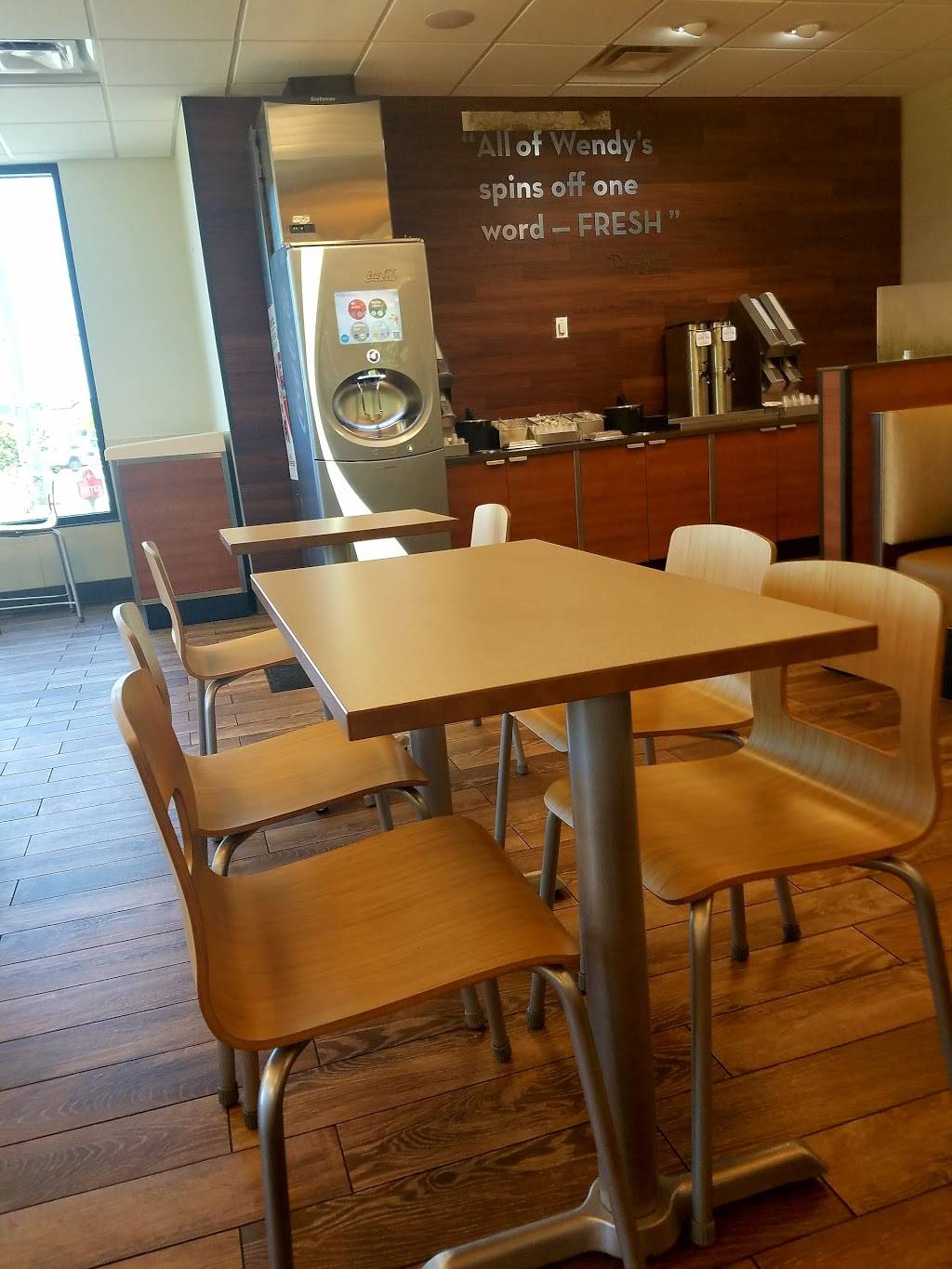 Wendys | restaurant | 99700 S, Overseas Hwy, Key Largo, FL 33037, USA | 3057835198 OR +1 305-783-5198