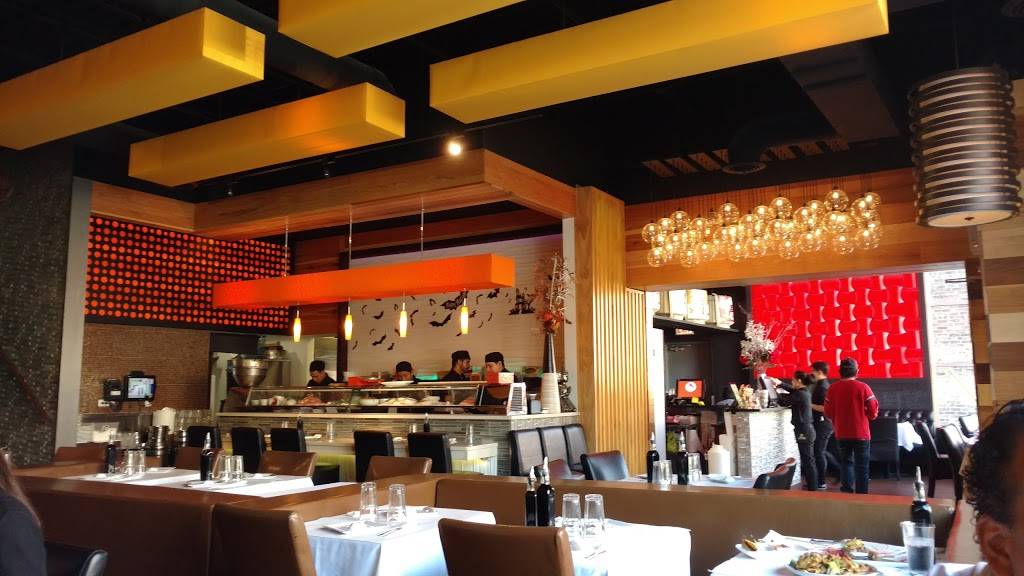 Butterfly Sushi Bar | restaurant | 1139 W Grand Ave, Chicago, IL 60642, USA | 3125635555 OR +1 312-563-5555