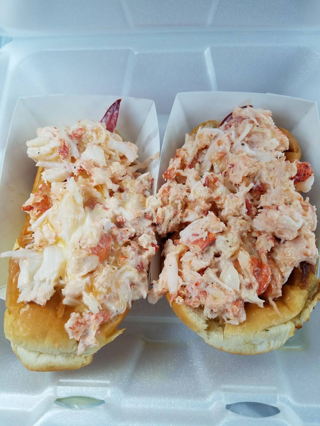 A Bite Of Maine | restaurant | 2865 Lynnhaven Dr A5, Virginia Beach, VA 23451, USA | 7573520268 OR +1 757-352-0268