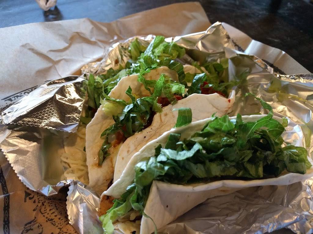 Illegal Petes DTC | restaurant | 5312 DTC Blvd #400, Greenwood Village, CO 80111, USA | 3037712277 OR +1 303-771-2277