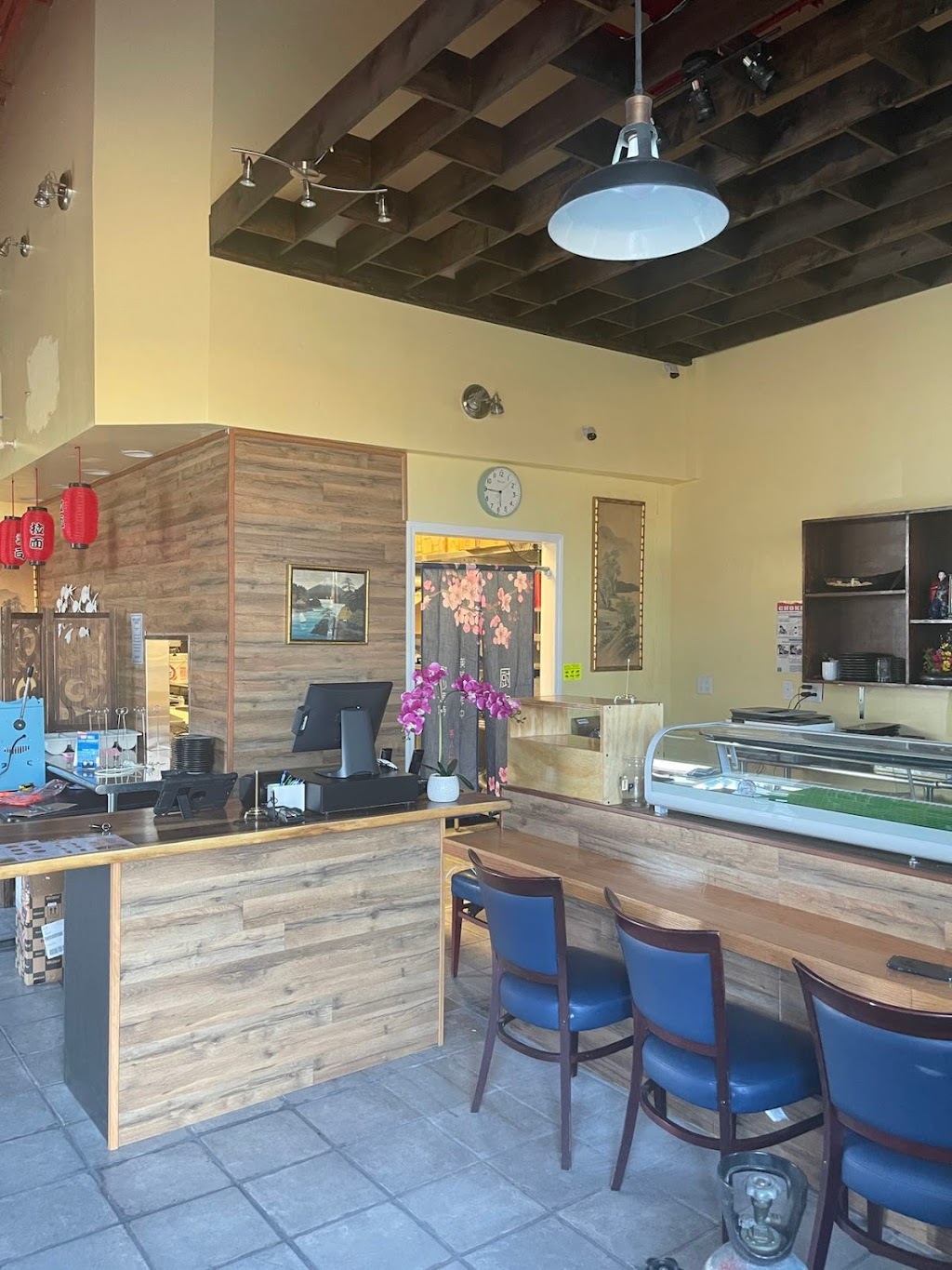 Tomo Japanese Ramen Sushi | restaurant | 5023 Mud Ln Suite #160, Louisville, KY 40229, USA | 5022904725 OR +1 502-290-4725