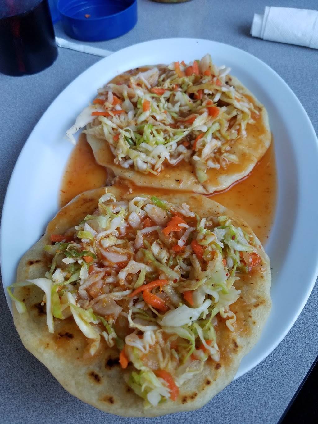 Salvis Pupuseria & Restaurant | restaurant | 8922 Beech Ave suite k, Fontana, CA 92336, USA | 9096951021 OR +1 909-695-1021