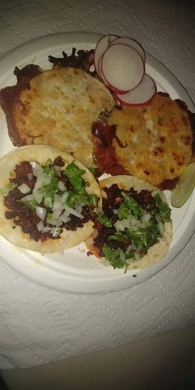 Taquizas Tzintzun | restaurant | 836 E 25th St, Los Angeles, CA 90011, USA | 9092529236 OR +1 909-252-9236