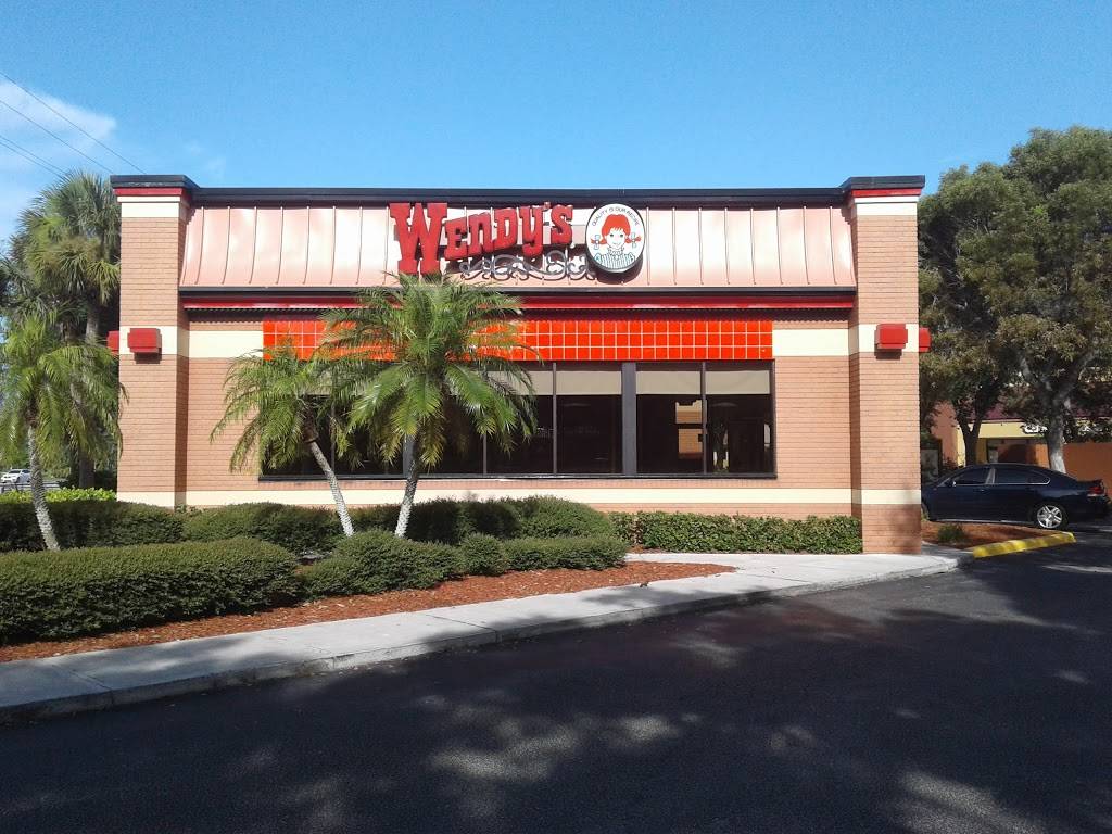 Wendys | restaurant | 4950 Linton Blvd, Delray Beach, FL 33445, USA | 5616379779 OR +1 561-637-9779