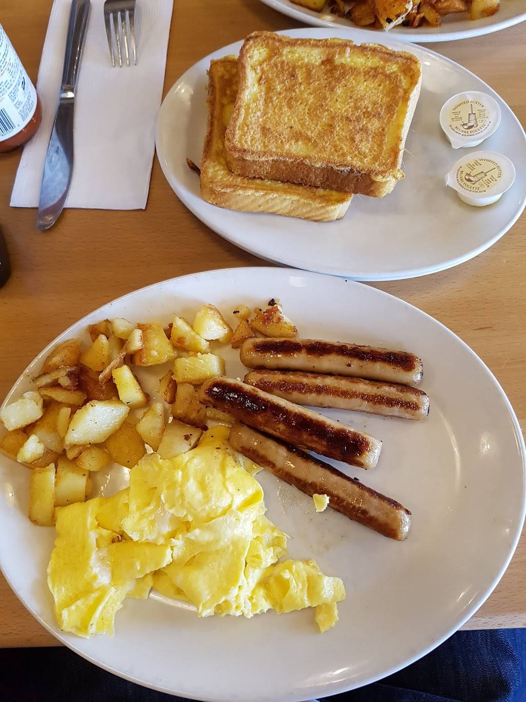 Sunset Grill | restaurant | 2500 Appleby Line, Burlington, ON L7L 0A2, Canada | 9053191419 OR +1 905-319-1419