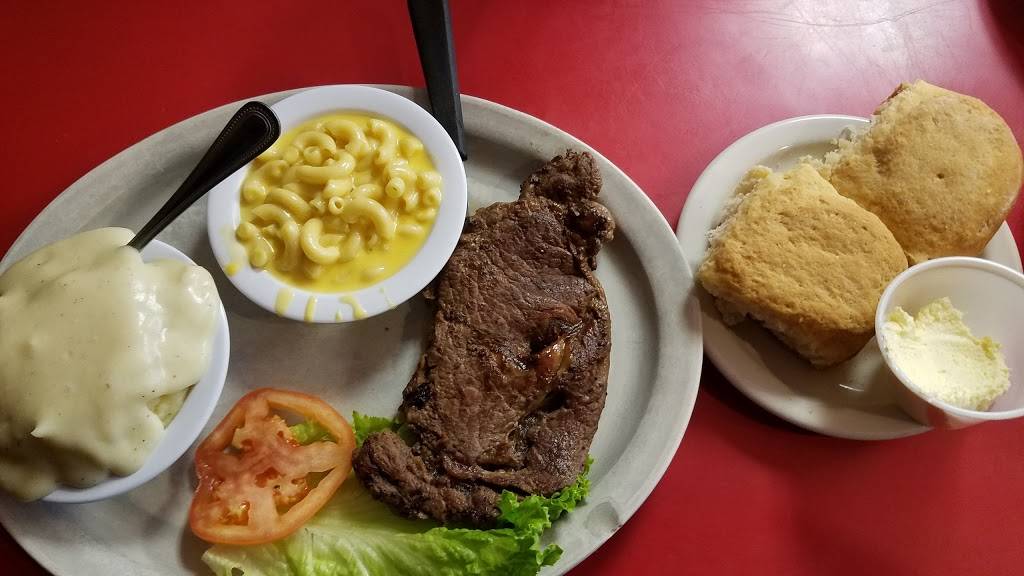 Barbecs Restaurant | restaurant | 8949 Garland Rd, Dallas, TX 75218, USA | 2143215597 OR +1 214-321-5597