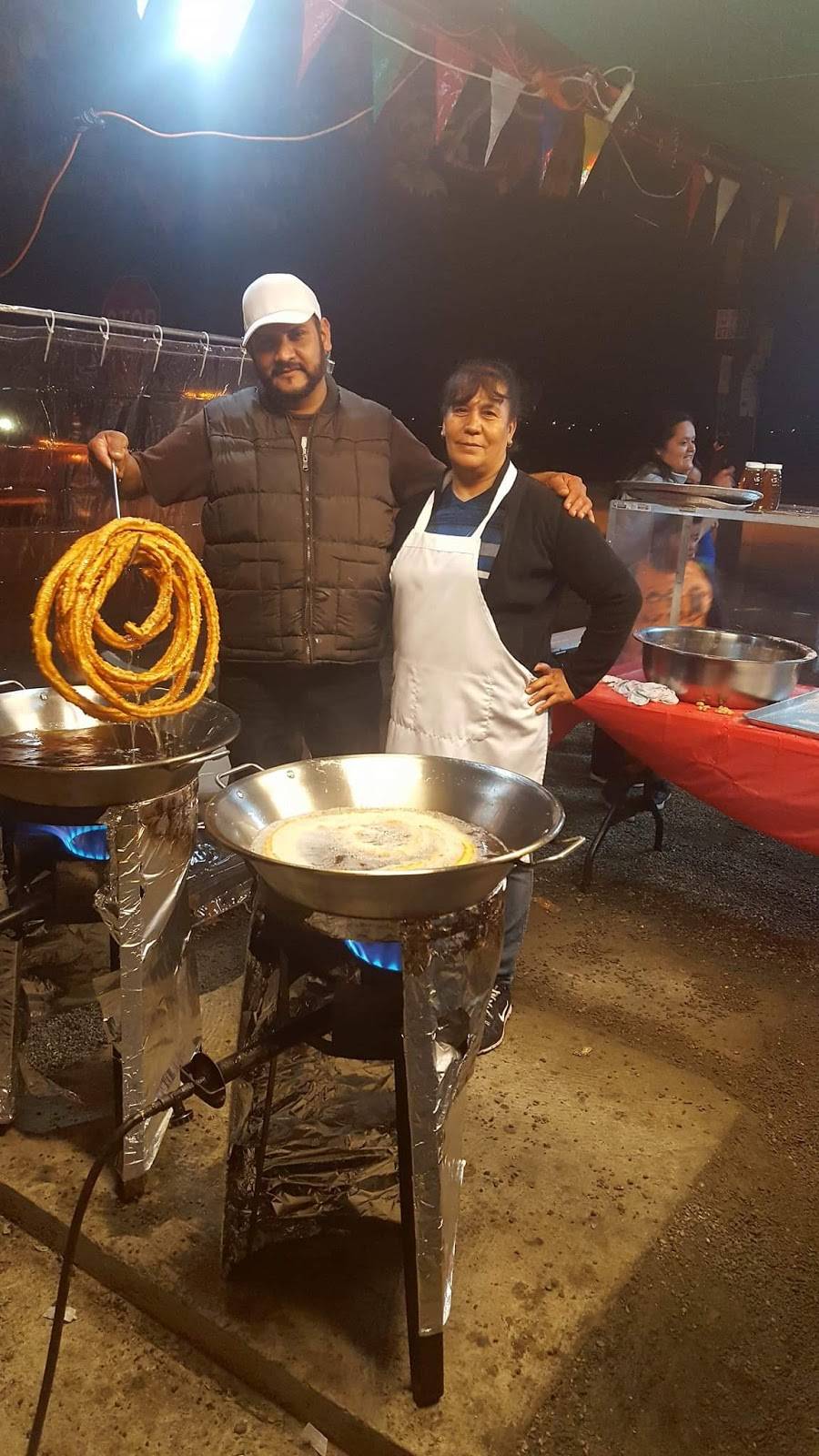 Churros & Hotdogs Sandoval | meal takeaway | 1841 E Panama Ln, Bakersfield, CA 93307, USA | 6615784863 OR +1 661-578-4863