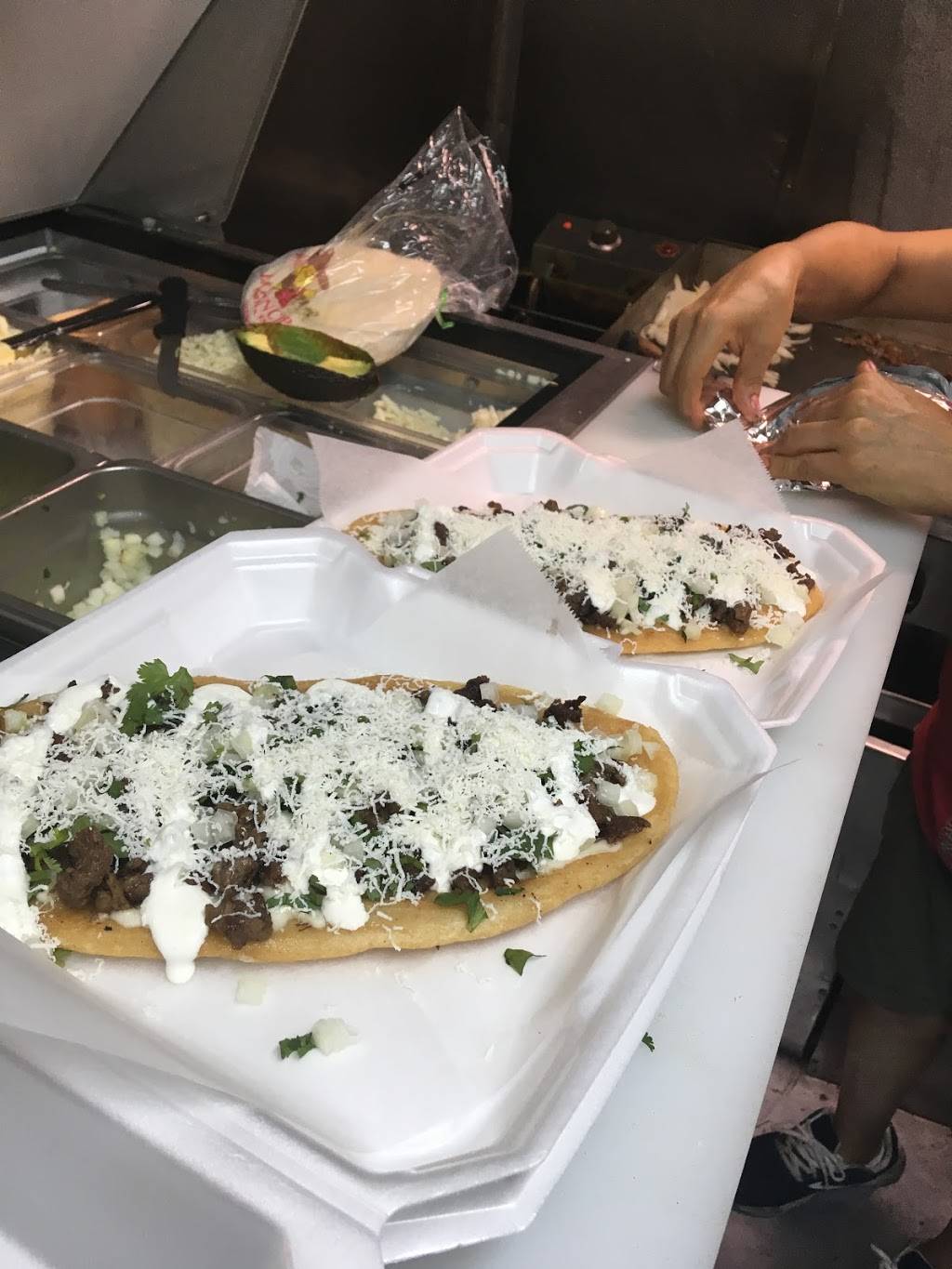 Castillo taqueria la original | restaurant | 4300 S Shaver St, Houston, TX 77034, USA | 8328938839 OR +1 832-893-8839