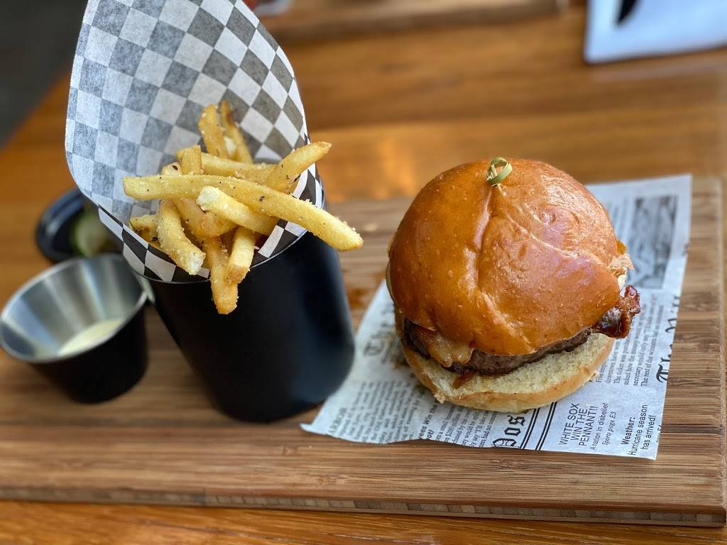 Tribune Tavern | restaurant | 401 13th St, Oakland, CA 94612, USA | 5106078187 OR +1 510-607-8187