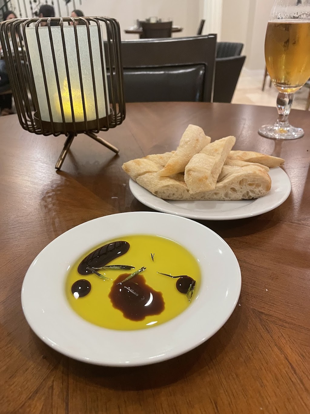 Amore Mio Trattoria | restaurant | 101 E Abram St #190, Arlington, TX 76010, USA | 8175385553 OR +1 817-538-5553