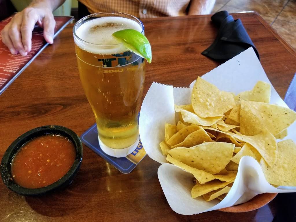 La Fiesta | Restaurant Bar | restaurant | 3222 N Demaree St, Visalia, CA 93291, USA | 5596351555 OR +1 559-635-1555