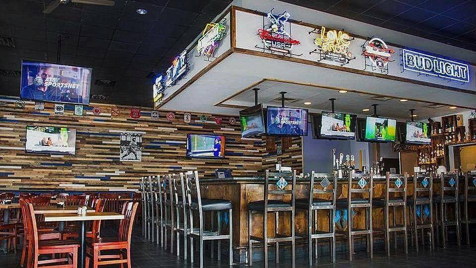 Backspin Texas Sports Bar & Grill | restaurant | 5000 W Slaughter Ln #206, Austin, TX 78749, USA | 5122829206 OR +1 512-282-9206