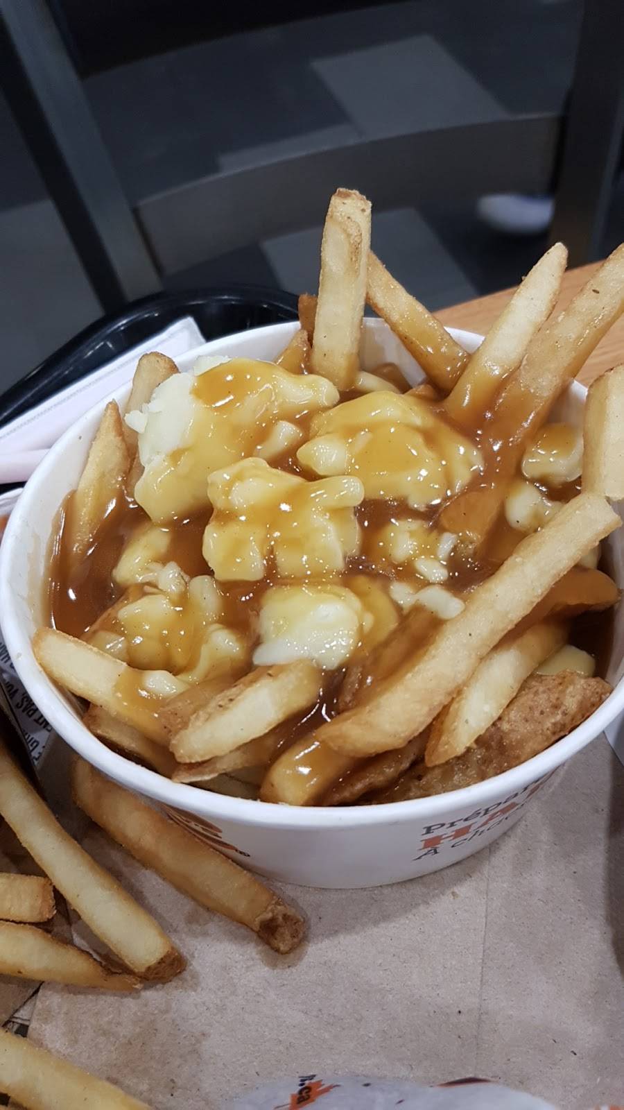 Harveys | restaurant | 5935 Boulevard Robert-Bourassa, Laval, QC H7E 0A4, Canada | 4506650033 OR +1 450-665-0033