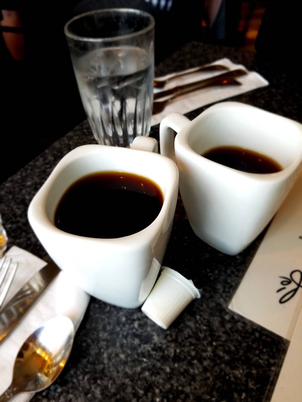 The Classic Cookie & Cafe | bakery | 409 W Gregory Blvd, Kansas City, MO 64114, USA | 8162148180 OR +1 816-214-8180